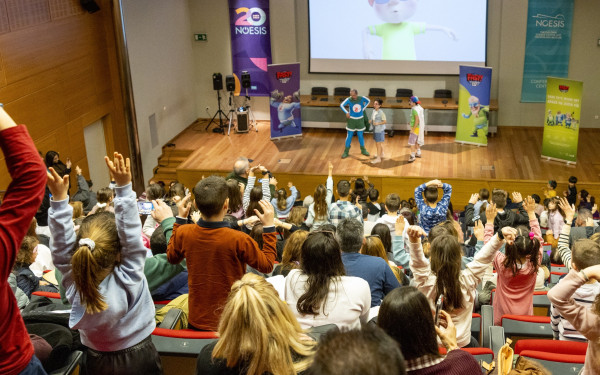 ΝΟΗΣΙΣ: Πάνω από 300 παιδιά, γονείς, παππούδες & γιαγιάδες έγιναν ΧΟΠΑ Ήρωες