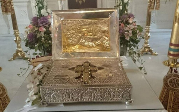 Θεσσαλονίκη: Στην Καλαμαριά από την Ιερά Μονή Παντοκράτορος το Προσκύνημα του Αρράφου Χιτώνος του Χριστού