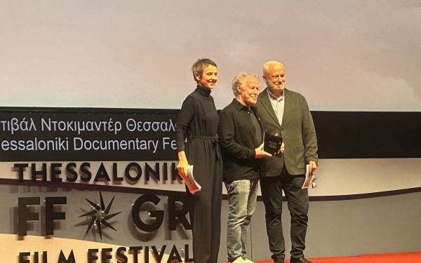 27ο Φεστιβάλ Ντοκιμαντέρ Θεσσαλονίκης: Ο Χρυσός Αλέξανδρος απονεμήθηκε στον Νικολά Φιλιμπέρ 27ο Φεστιβάλ Ντοκιμαντέρ Θεσσαλονίκης: Ο Χρυσός Αλέξανδρος απονεμήθηκε στον Νικολά Φιλιμπέρ