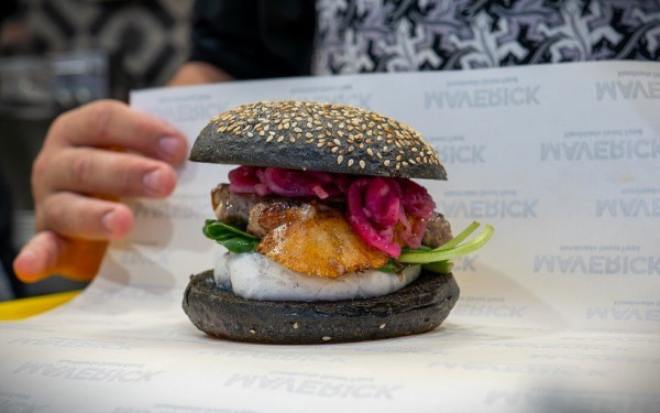 Maverick – Handmade Street Food: Δια Χειρών…Chefs, θα απολαύσετε ίσως τα πιο ανατρεπτικά sandwich σε όλη τη Θεσσαλονίκη