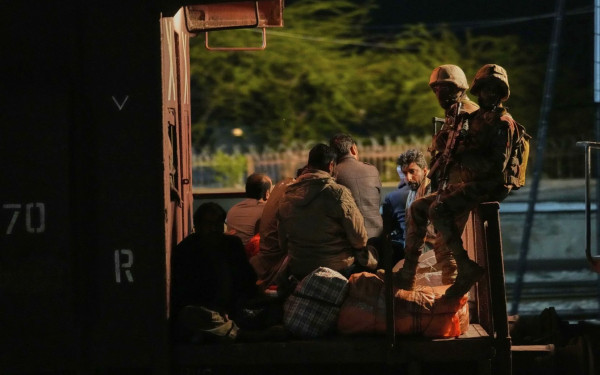 Πακιστάν: Με την επέμβαση ειδικών δυνάμεων έληξε η ομηρεία εκατοντάδων επιβατών τρένου