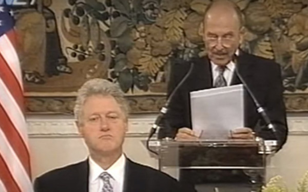 Η ώρα του Τασούλα, η ιστορική ομιλία Στεφανόπουλου και η Καρυστιανού που αναστάτωσε τον ΣΥΡΙΖΑ.  Γράφει ο Μποξέρ*