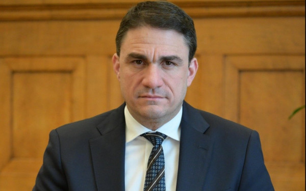 Τσουκαλάς: «Το πρόσωπο στο οποίο αναφέρεται ο κ. Ρωμανός διαγράφηκε ακαριαία από το ΠΑΣΟΚ μόλις γνωστοποιήθηκε το συμβάν»