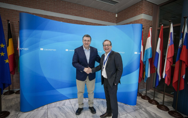 Τζιτζικώστας: Ενίσχυση συνεργασίας για την αναβάθμιση δεξιοτήτων του ενεργού ανθρώπινου δυναμικού Τζιτζικώστας: Ενίσχυση συνεργασίας για την αναβάθμιση δεξιοτήτων του ενεργού ανθρώπινου δυναμικού