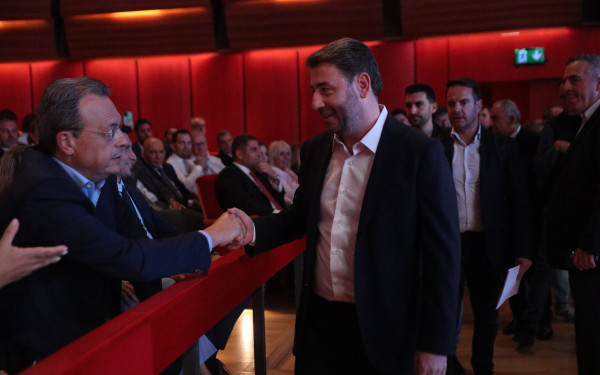 Νέο «όχι» Ανδρουλάκη στην πρόταση Φάμελλου για συνεργασία ΠΑΣΟΚ- ΣΥΡΙΖΑ Νέο «όχι» Ανδρουλάκη στην πρόταση Φάμελλου για συνεργασία ΠΑΣΟΚ- ΣΥΡΙΖΑ