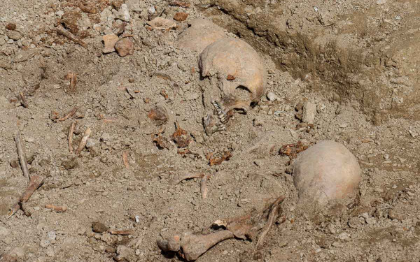 Θεσσαλονίκη - Επταπύργιο: Αποκαλύπτεται το πιο άγριο πρόσωπο του Εμφυλίου - Στο φως ομαδικοί τάφοι με δεκάδες σορούς εκτελεσθέντων