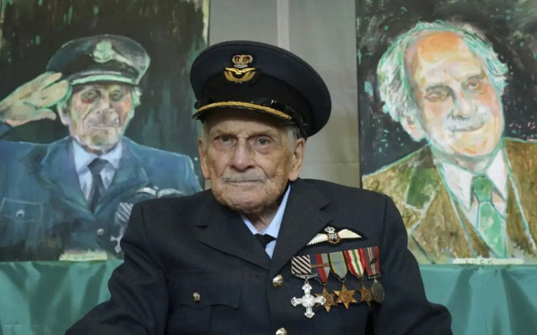 Τζον Χέμινγουεϊ: Πέθανε ο τελευταίος επιζών αεροπόρος της Μάχης της Αγγλίας