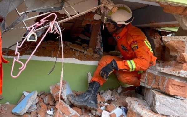 Η διεθνής κοινότητα σπεύδει στο πλευρό της Μιανμάρ