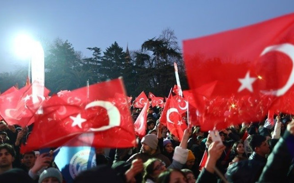 Τουρκία: Η κυβέρνηση καταγγέλλει τους «προβοκάτορες», έπειτα από μια νέα νύχτα κινητοποιήσεων