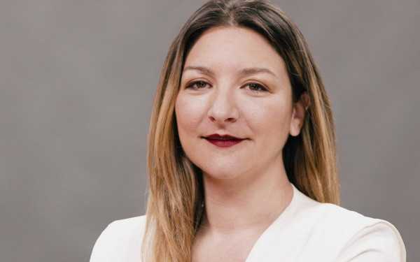 Νατάσα Γκαρά στη «ΜτΚ»:  Ο ισχυρός ΣΥΡΙΖΑ είναι η μόνη εγγυήτρια δύναμη για την πολιτική αλλαγή