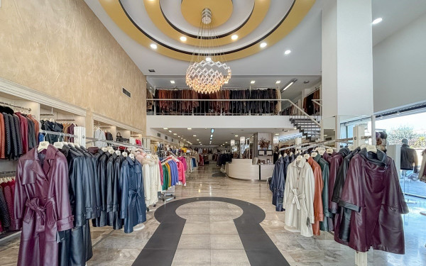 LAPEL: Η αυθεντική εμπειρία του γνήσιου δερμάτινου ενδύματος από το 1985