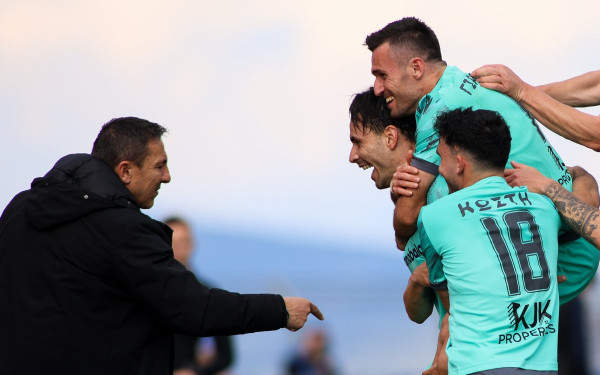 Super League: Ο Λεβαδειακός σφράγισε την παραμονή με τριάρα επί του Πανσερραϊκού