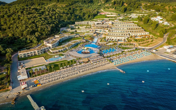 Miraggio Thermal Spa Resort: Εκθαμβωτική ομορφιά και μία όαση πολυτέλειας δίπλα στη θάλασσα