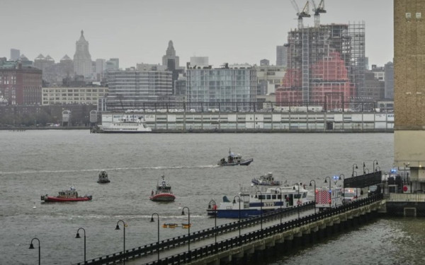 Νέα Υόρκη: Ξεκληρίστηκε η οικογένεια ανώτερου στελέχους της Siemens στην πτώση του ελικοπτέρου στον ποταμό Χάντσον - Η στιγμή της συντριβής (βίντεο)