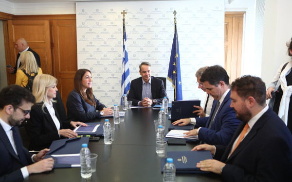 Κ. Μητσοτάκης: Στεγαστικό και δημογραφικό στο επίκεντρο της επίσκεψης στο Υπουργείο Κοινωνικής Συνοχής και Οικογένειας