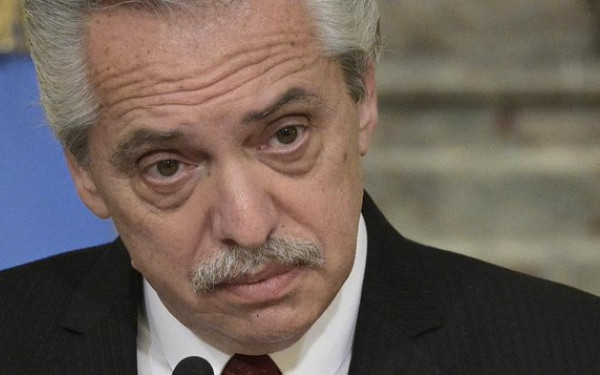 Αργεντινή: Σε δίκη παραπέμπεται ο πρώην πρόεδρος Φερνάντες για ενδοοικογενειακή βία