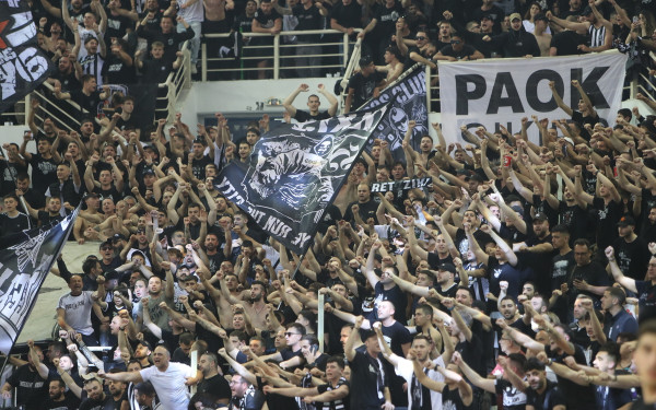 Μπάσκετ: Ο κόσμος του ΠΑΟΚ αποθέωσε την ομάδα (βίντεο) Μπάσκετ: Ο κόσμος του ΠΑΟΚ αποθέωσε την ομάδα (βίντεο)