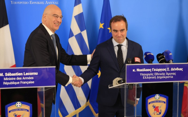 Συμφωνία αγοράς 16 αντιπλοϊκών πυραύλων Exocet από τη Γαλλία υπέγραψε ο Δένδιας