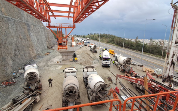 Θεσσαλονίκη: Τρέχει το «flyover»... με 180, χάρη στα νορβηγικά καλούπια (βίντεο)