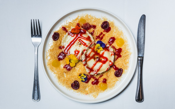 Γιαλός: Το αγαπημένο εστιατόριο θαλασσινών στην Καλαμαριά, γράφει το επόμενο κεφάλαιο επιτυχίας