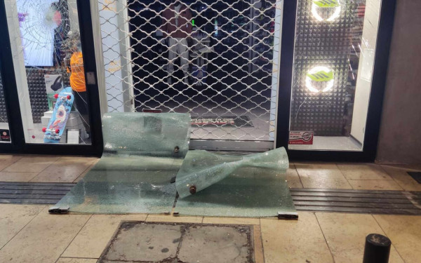 Ηράκλειο: Επεισόδια στην πορεία αντιεξουσιαστών