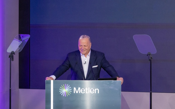 Πρεμιέρα της Metlen στο Χρηματιστήριο του Λονδίνου - Μυτιληναίος: «Μόλις αρχίσαμε!»