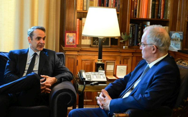 Συνάντηση Μητσοτάκη - Τασούλα στο Προεδρικό Μέγαρο