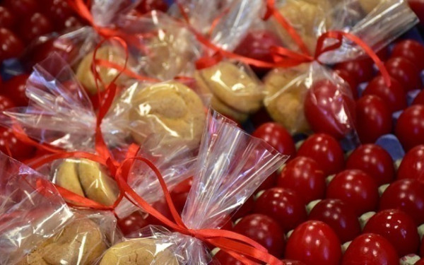 Οδηγός για το πασχαλινό τραπέζι: Tι να προσέξετε για την ασφάλεια των τροφίμων