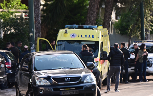 Επίθεση στο Χαλάνδρι: Τουλάχιστον τρεις οι δράστες που «γάζωσαν» το θύμα με καλάσνικοφ