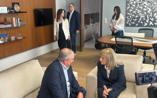 Θεσσαλονίκη: Συνάντηση Καραμανλή-Αηδονά με τηλεφωνική παρέμβαση Τζιτζικώστα