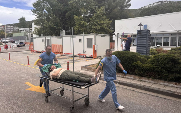 Θεσσαλονίκη: Δεκάδες τραυματίες μετά από σεισμό 5,7 ρίχτερ - Άσκηση ετοιμότητας στο Νοσοκομείο Παπαγεωργίου (βίντεο)