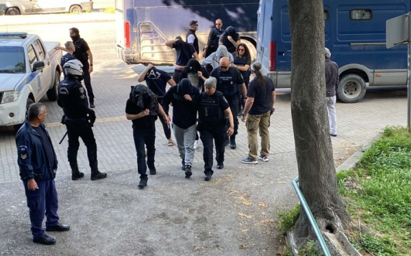 Θεσσαλονίκη: Το email μητέρας που έδωσε ονόματα και στοιχεία για την Εθνικιστική Νεολαία - «Το παιδί μου φοβισμένο, μου τα είπε όλα»