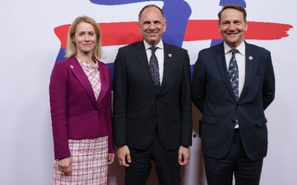 Βαρσοβία - Γ. Γεραπετρίτης: «Στηρίζουμε την ευρωπαϊκή προοπτική των Δυτικών Βαλκανίων, αδιαπραγμάτευτος ο σεβασμός στο διεθνές δίκαιο»