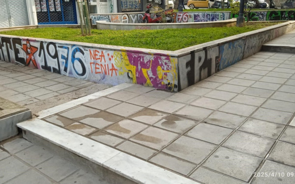 Θεσσαλονίκη: Τα χιλιοβανδαλισμένα μνημεία και οι πολίτες που αποκαθιστούν τις ζημιές Θεσσαλονίκη: Τα χιλιοβανδαλισμένα μνημεία και οι πολίτες που αποκαθιστούν τις ζημιές