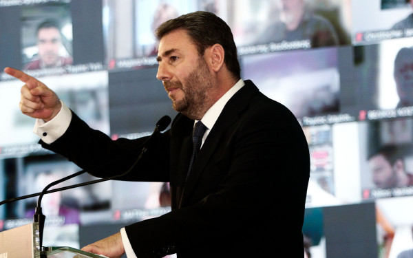 Πυρετώδεις προετοιμασίες στη Χαριλάου Τρικούπη για 3η Σεπτέμβρη και ΔΕΘ- Επίθεση διαρκείας από τον Νίκο Ανδρουλάκη