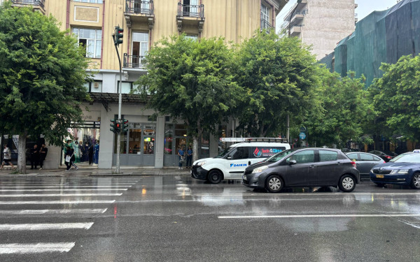 Καιρός: Αναμονή βελτίωσης από το απόγευμα, ισχυρά φαινόμενα σε Ανατολικό Αιγαίο και Δωδεκάνησα