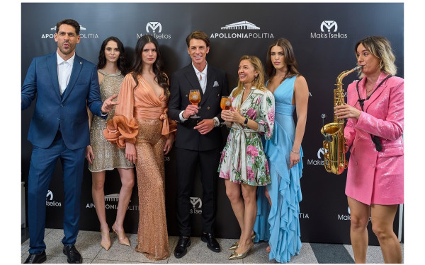 Νέο corner ένδυσης Makis Tselios στην Apollonia Politia