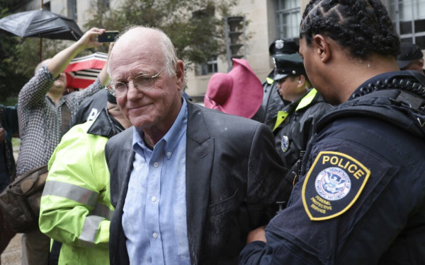 ΗΠΑ: Συνελήφθη ο συνιδρυτής των Ben & Jerry's επειδή διαμαρτυρήθηκε για τη Γάζα