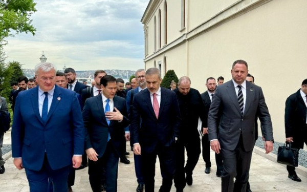 Διαπραγματεύσεις στην Κωνσταντινούπολη - Φιντάν: Ρωσία και Ουκρανία συμφώνησαν σε νέα συνάντηση