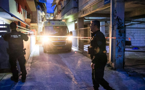 Λάρισα: 21χρονος σκότωσε την 52χρονη μητέρα του - Είχε συνεργό έναν ξάδερφό του