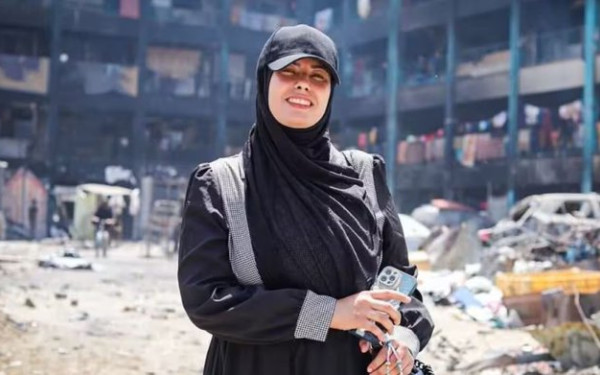 Φεστιβάλ των Καννών: Η Ζιλιέτ Μπινός αποτίει φόρο τιμής στην Παλαιστίνια φωτορεπόρτερ Φάτιμα Χασούνα που σκοτώθηκε στη Γάζα