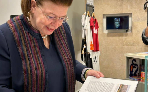 Η Λίνα Μενδώνη στο Αρχαιολογικό Μουσείο Θεσσαλονίκης: «Τα σπήλαια προσφέρονται ως μάρτυρες της ανθρώπινης ιστορίας» Η Λίνα Μενδώνη στο Αρχαιολογικό Μουσείο Θεσσαλονίκης: «Τα σπήλαια προσφέρονται ως μάρτυρες της ανθρώπινης ιστορίας»