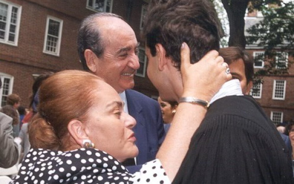 Συγκινητική ανάρτηση του K. Μητσοτάκη για τη μητέρα του: «Η μνήμη της θα συνοδεύει πάντα τις πιο τρυφερές στιγμές μας»