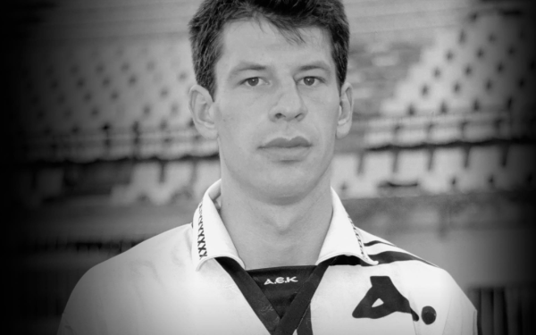 Πένθος στο ελληνικό ποδόσφαιρο: Πέθανε σε ηλικία 57 ετών ο Μανώλης Παπαδόπουλος