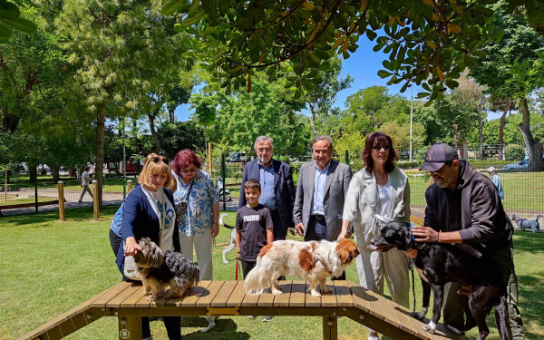 Θεσσαλονίκη: Εγκαινιάστηκε το νέο πάρκο σκύλων στο πάρκο Ξαρχάκου (βίντεο)