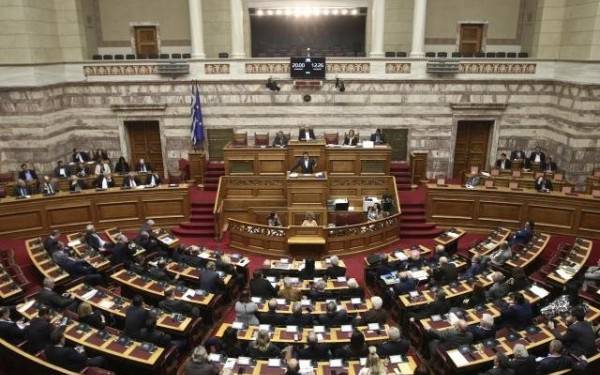 Υπέρ της διεκδίκησης των γερμανικών αποζημιώσεων Γερμανοί βουλευτές