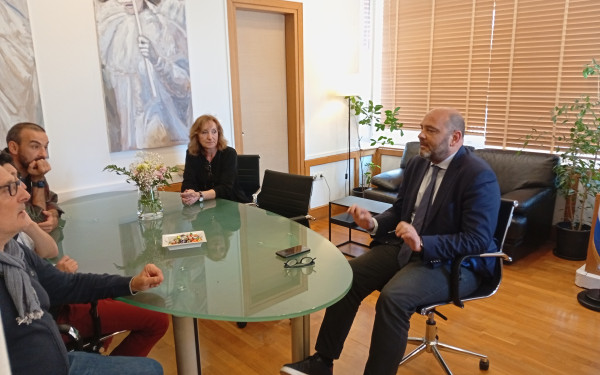 Ιταλικό ντοκιμαντέρ θα αναδείξει την ιστορία της Αθήνας - Ο Ι. Φωτήλας συναντήθηκε με την ομάδα παραγωγής