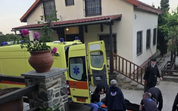 Άγιο Όρος: Μοναχοί της Εσφιγμένου καταγγέλλουν επίθεση με γροθιές από ρασοφόρους