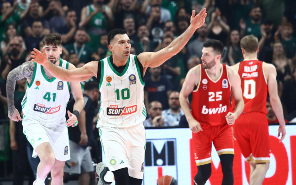 Μπάσκετ: Άνοιξε το σκορ ο Παναθηναϊκός, 80-68 τον Ολυμπιακό στο ΟΑΚΑ (βίντεο)