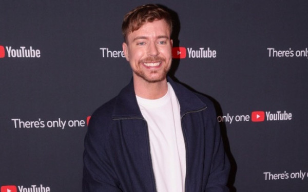 Αυτός είναι ο πρώτος YouTuber με πάνω από 400 εκατομμύρια συνδρομητές